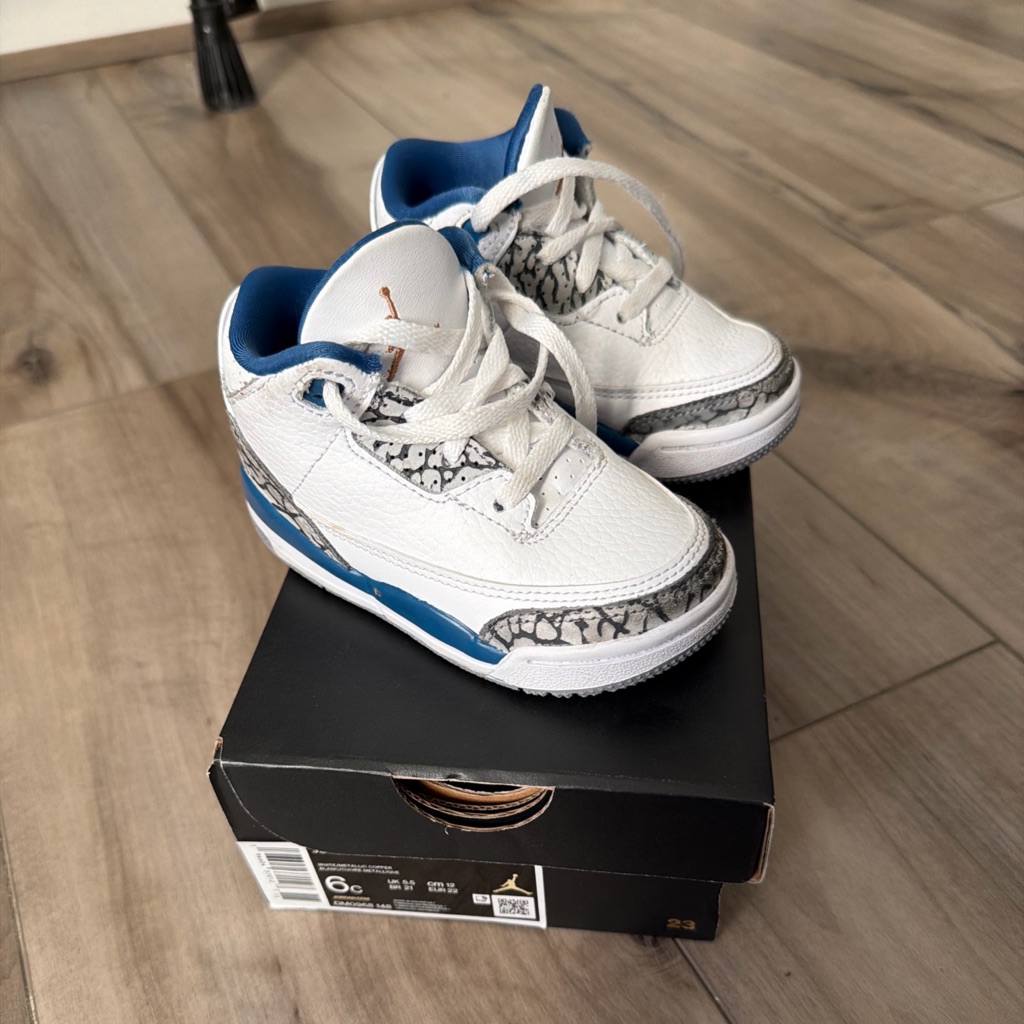Kids Jordan 3 Retro (Dm0968-148) White And Blue Sneakers. 6c